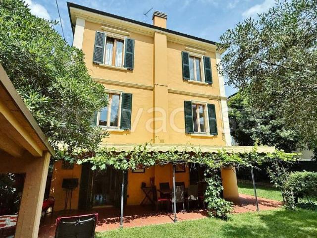 Villa Indipendente in vendita a Centro Storico, Marche