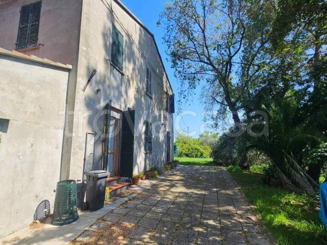 Villa Indipendente in vendita a Villa Fastiggi, Marche
