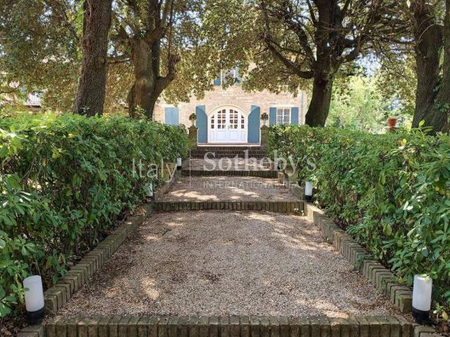Villa Indipendente in vendita a Marche, Pesaro E Urbino