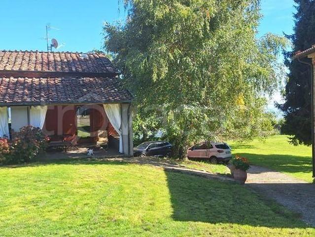 Villa Indipendente in vendita a Unione dei comuni Media Valle del Serchio, Pescaglia