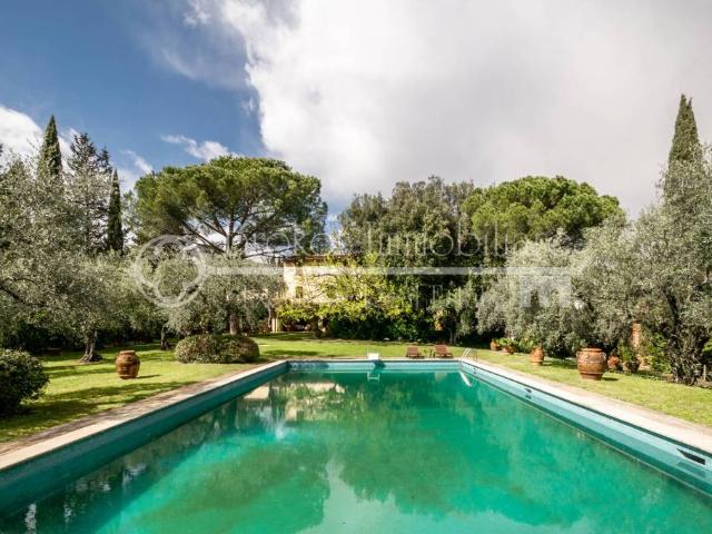 Villa Indipendente in vendita a Uzzano E Castello, Pistoia