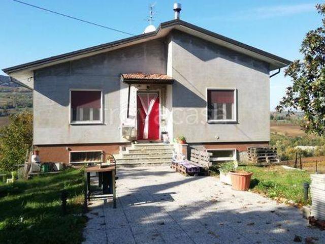 Villa Indipendente in vendita a Nibbiano, Reggio Emilia