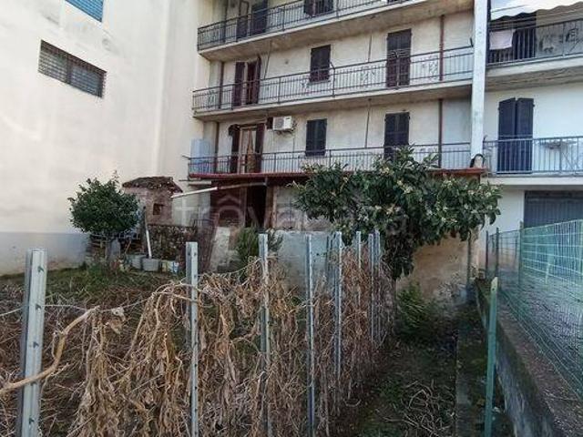 Villa Indipendente in vendita a Nibbiano, Reggio Emilia