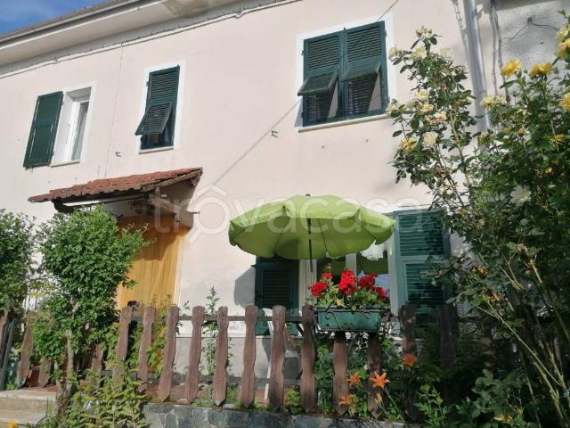 Villa Indipendente in vendita a Dego, Liguria