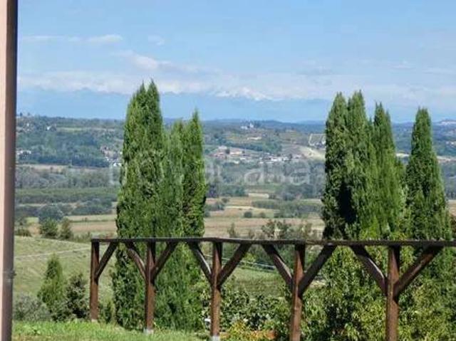 Villa Indipendente in vendita a Piemonte, Asti