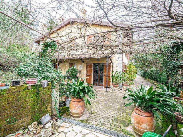 Villa Indipendente in vendita a Unione dei comuni Savena-Idice, Pianoro