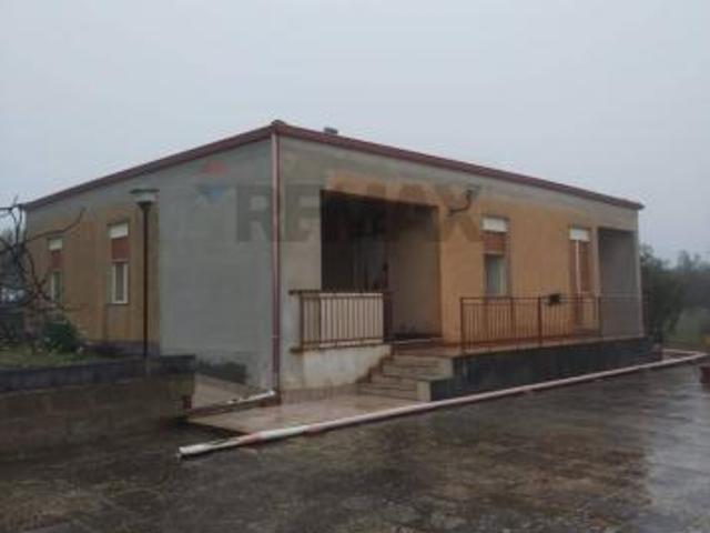 Villa Indipendente in vendita a Piazza, Sicilia