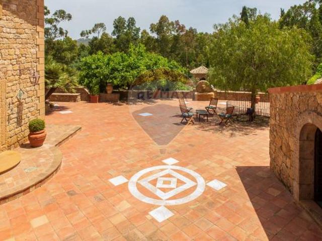 Villa Indipendente in vendita a Piazza, Enna