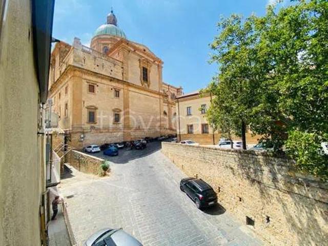 Villa Indipendente in vendita a Castellina, Piazza
