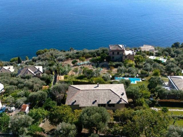 Villa Indipendente in vendita a Pieve Ligure, Genova