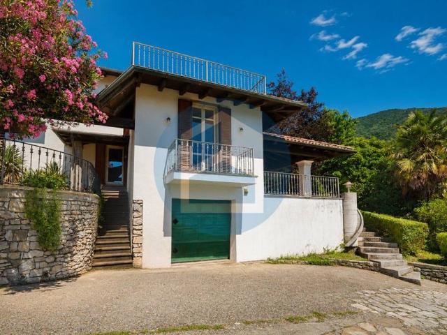 Villa Indipendente in vendita a Comunità montana del Sebino bresciano, Iseo