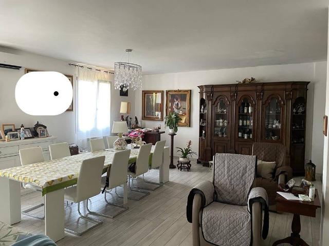 Villa Indipendente in vendita a Piombino, Toscana