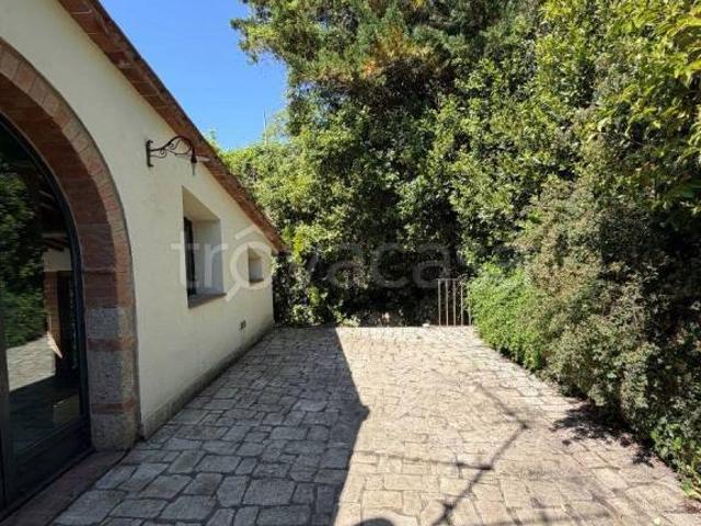 Villa Indipendente in vendita a Calcinaia, Lecchi