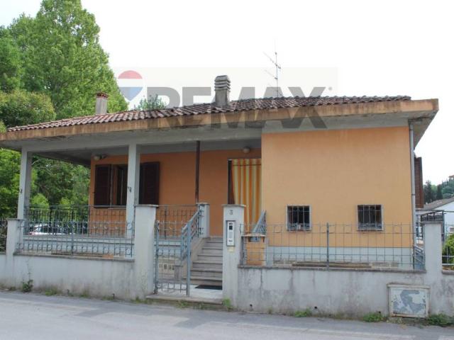Villa Indipendente in vendita a Lecchi, Toscana