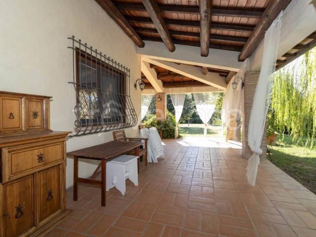 Villa Indipendente in vendita a Poggio Mirteto, Lazio