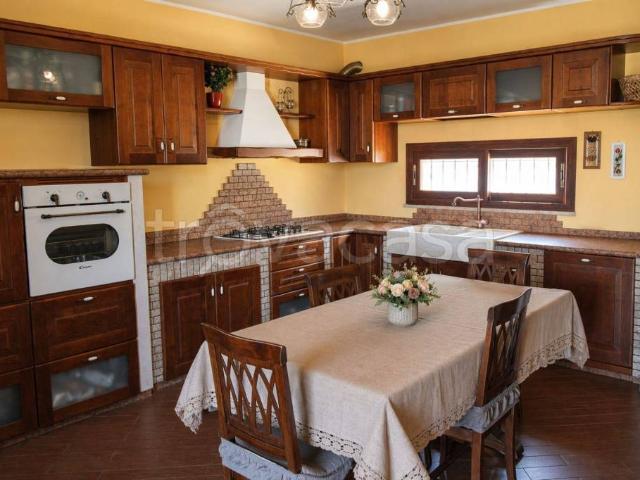 Villa Indipendente in vendita a Marche, Ancona