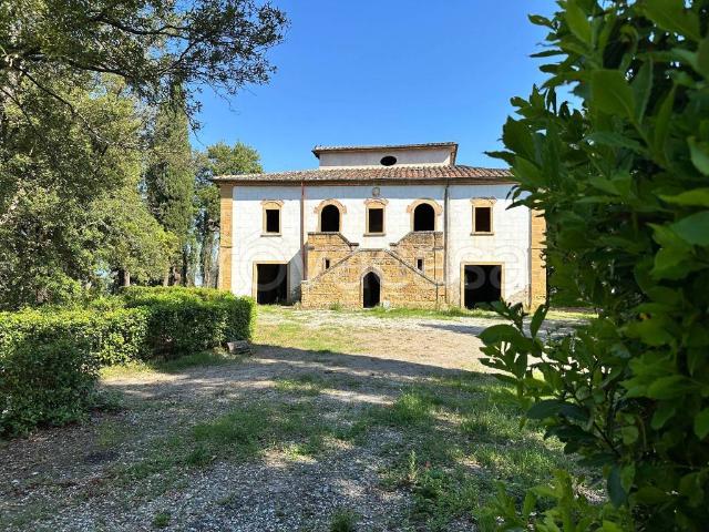 Villa Indipendente in vendita a Larderello, Toscana