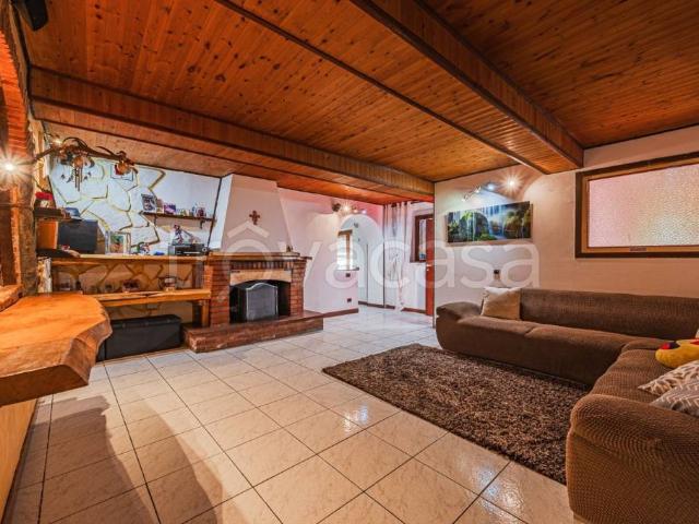 Villa Indipendente in vendita a Ponte Buggianese, Pistoia