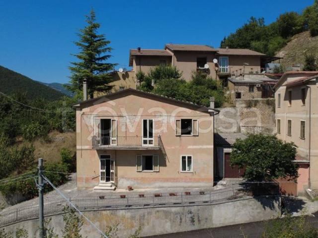 Villa Indipendente in vendita a Cerreto Di Spoleto, Umbria
