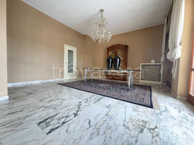 Villa Indipendente in vendita a Ponte dell'Olio, Piacenza