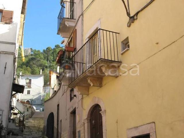 Villa Indipendente in vendita a Popoli, Abruzzo