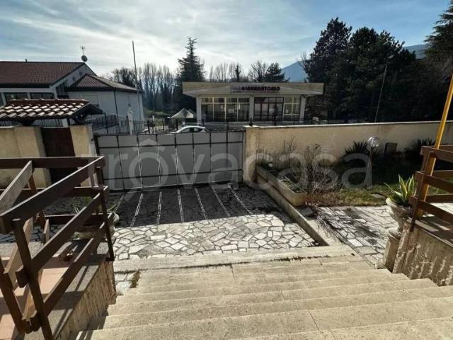 Villa Indipendente in vendita a Popoli, Abruzzo