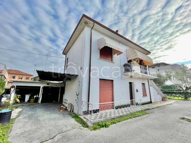 Villa Indipendente in vendita a Confine, Portogruaro