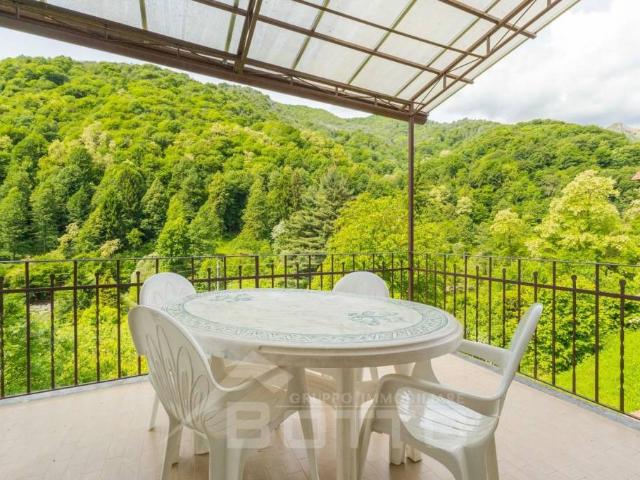 Villa Indipendente in vendita a Cellio con Breia, Piemonte