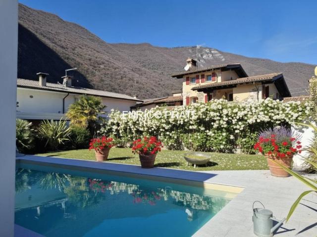 Villa Indipendente in vendita a Pove Del Grappa, Veneto