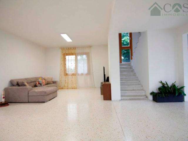 Villa Indipendente in vendita a Dueville, Veneto