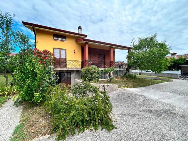 Villa Indipendente in vendita a Povoletto, Friuli-Venezia Giulia