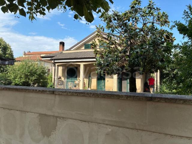 Villa Indipendente in vendita a Pozzuolo Martesana, Lombardia
