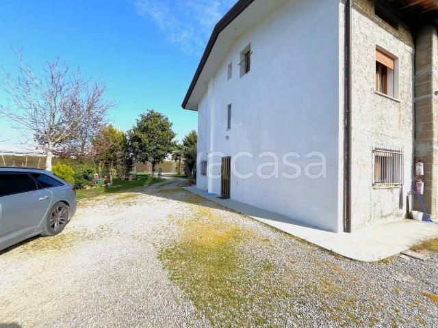 Villa Indipendente in vendita a Portogruaro, Veneto