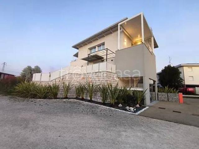 Villa Indipendente in vendita a Prata Di Pordenone, Friuli-Venezia Giulia