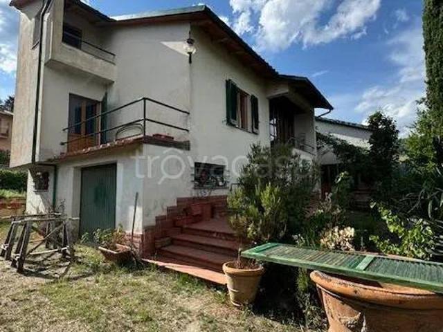 Villa Indipendente in vendita a Pratovecchio Stia, Stia