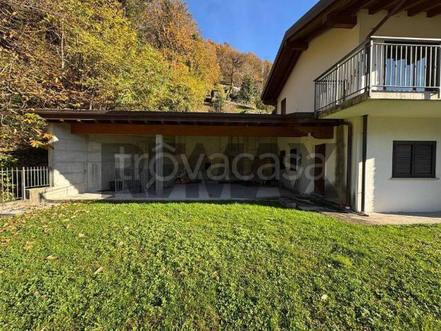 Villa Indipendente in vendita a Primaluna, Lombardia