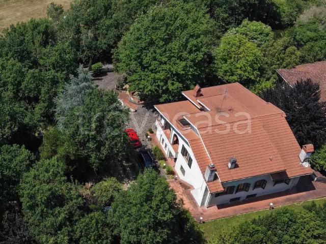 Villa Indipendente in vendita a Quarrata, Toscana
