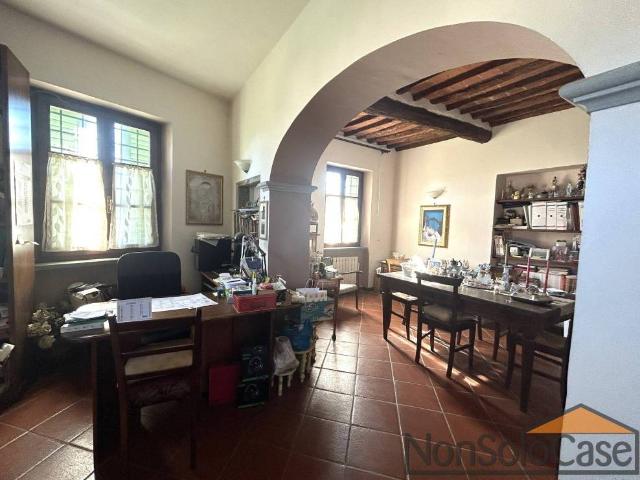 Villa Indipendente in vendita a Quarrata, Pistoia