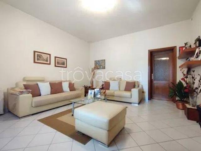 Villa Indipendente in vendita a Quarrata, Toscana