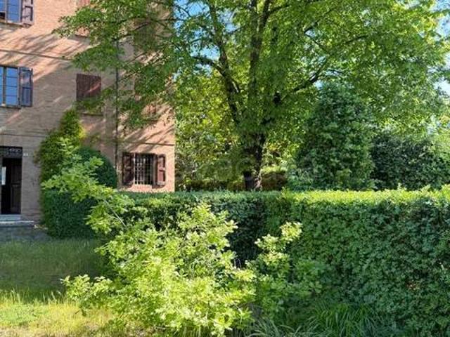 Villa Indipendente in vendita a Colline Matildiche, Re