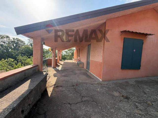 Villa Indipendente in vendita a Ragalna, Sicilia