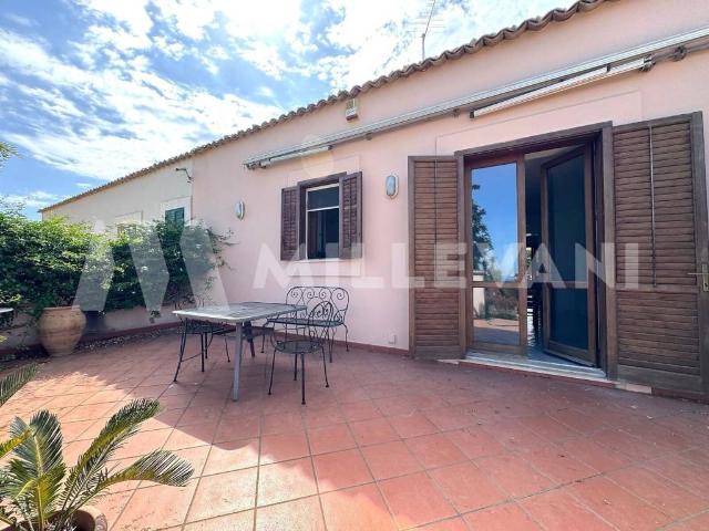 Villa Indipendente in vendita a Castellana Nuova, Ragusa