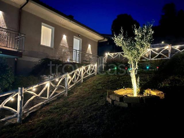 Villa Indipendente in vendita a Frazione Benna, Reano