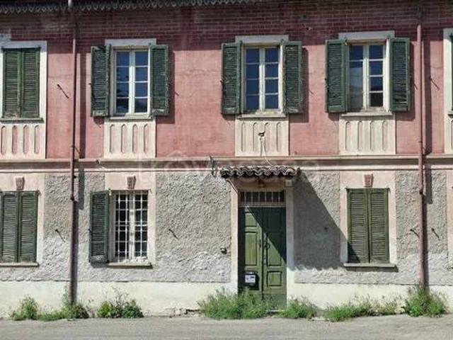 Villa Indipendente in vendita a Redavalle, Lombardia