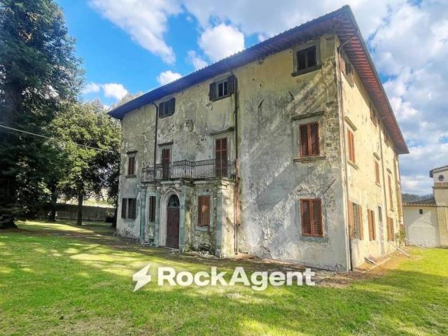 Villa Indipendente in vendita a Unione di Comuni Valdarno e Valdisieve, Reggello