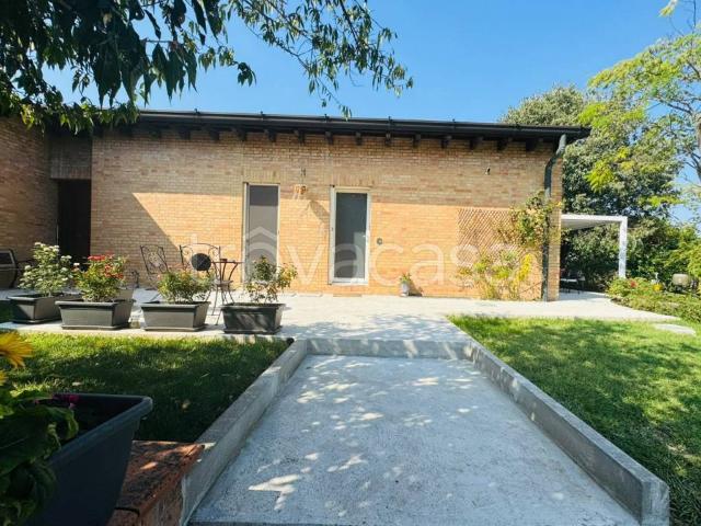 Villa Indipendente in vendita a Remedello, Lombardia