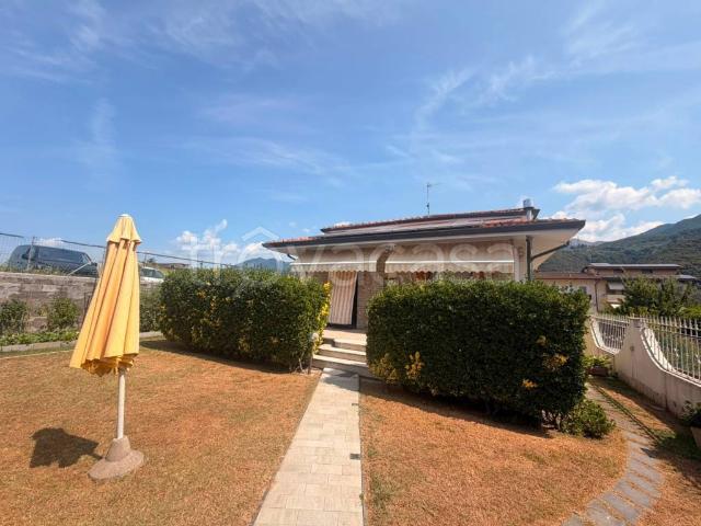 Villa Indipendente in vendita a Montignoso, Toscana