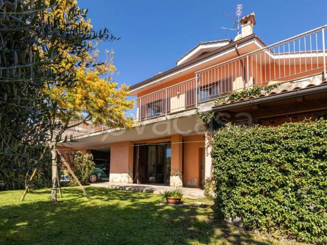 Villa Indipendente in vendita a Quadro, Roma Capitale