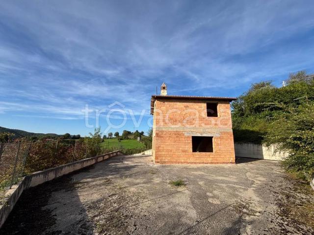 Villa Indipendente in vendita a Piazza Tevere, Rieti