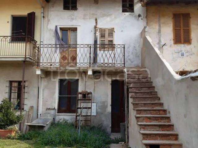 Villa Indipendente in vendita a Robbio, Lombardia